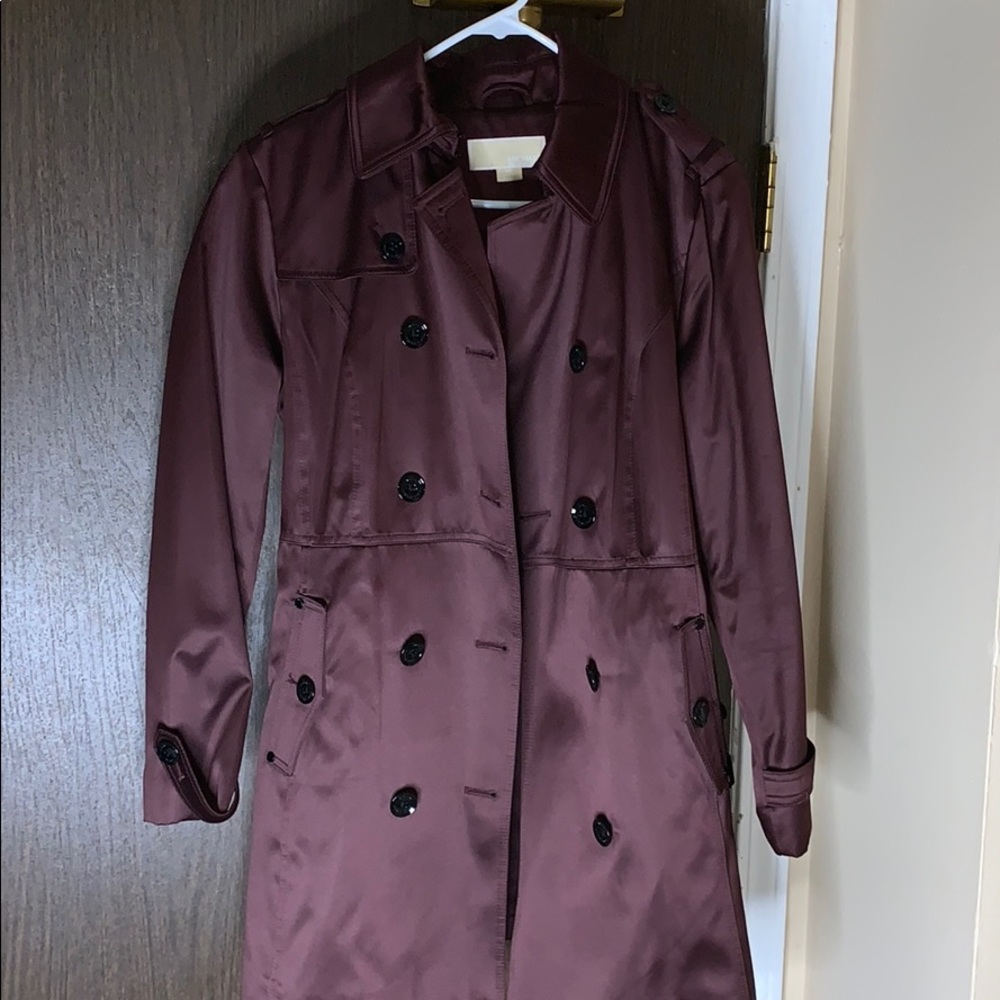 Micheal Kors treach coat